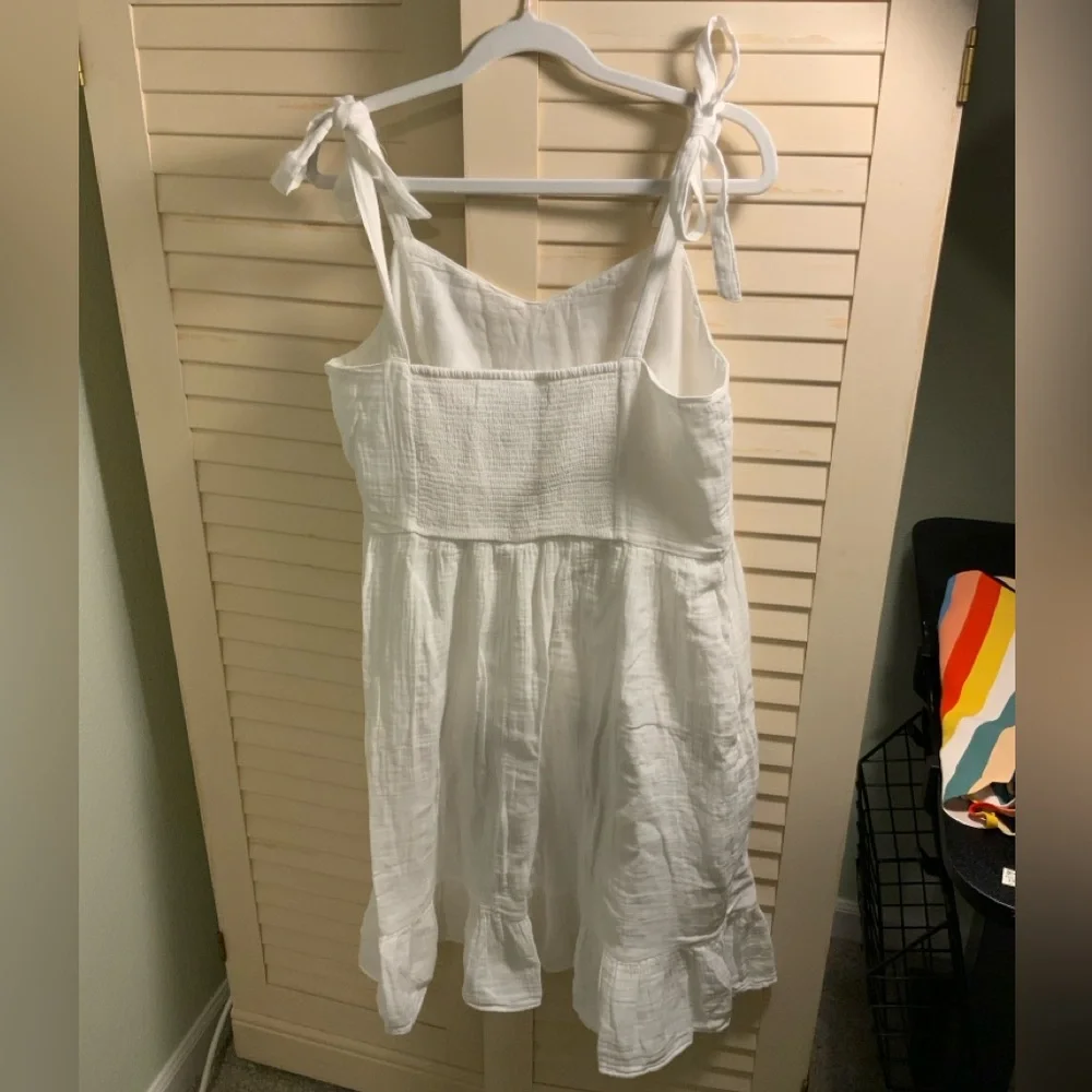 SALE!! 3/$20 🌻 NWT Tie Shoulder Dress 🌻 - Picture 3 of 7